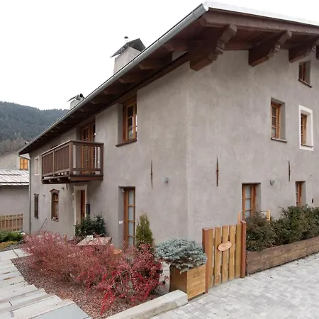 Appartement Dei Sana 8 Yellow Submarine